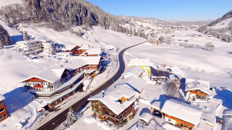 03_winter_DJI_0614_Alpenrose_2016_IFA_Winter-Panor