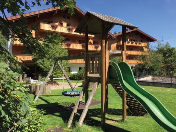 Spielplatz Garten Hotel Gotthard