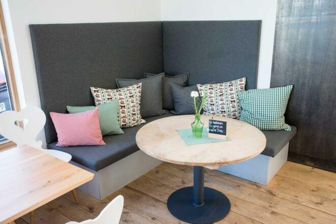 s´Hirscheck Laden & Einkehr - Hirschegg