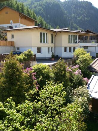 Haus Sommer außen