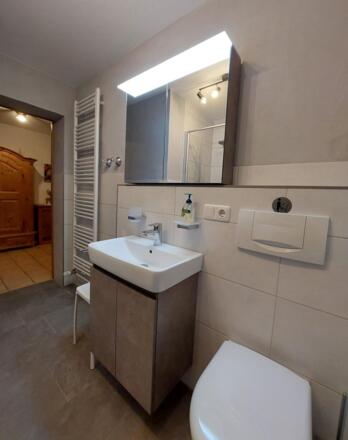 Badezimmer 2-2
