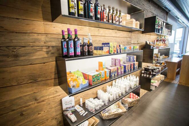 s´Hirscheck Laden & Einkehr_Hirschegg