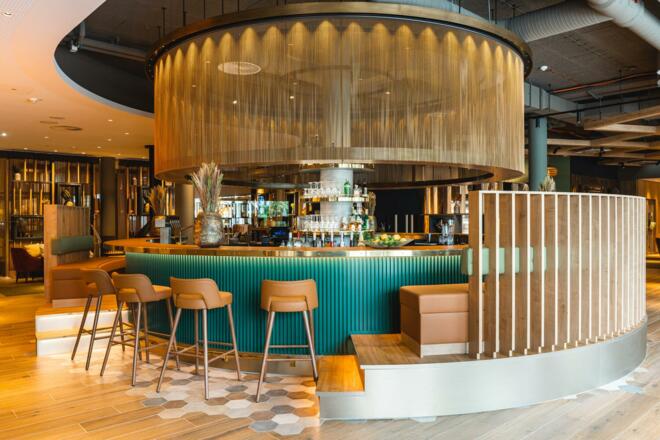 aja_GAP_egr_2021_Bar_01