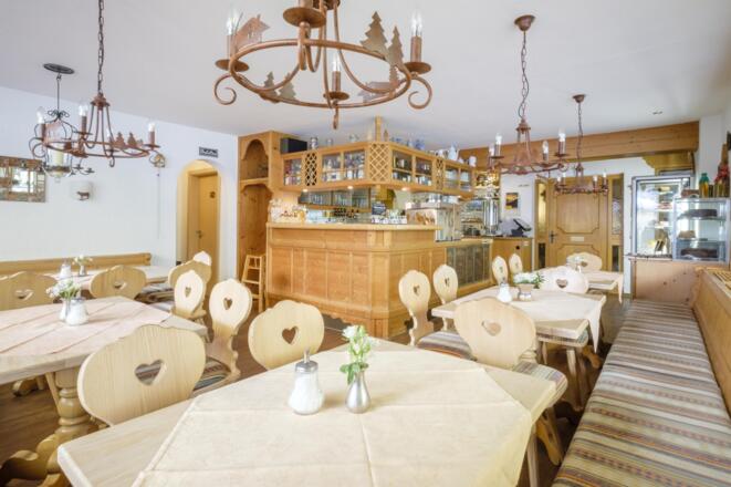 Cafe Baad Grund Mittelberg Stube