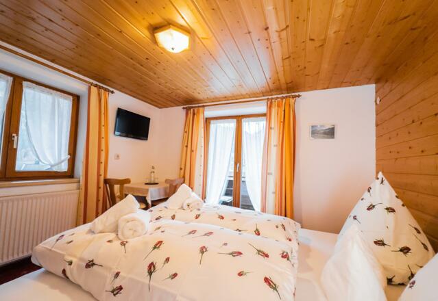 Doppelzimmer 1 mit Balkon