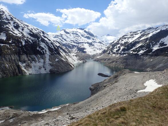 Rückblick zu den Schwarzhörnern, ganz hinten links lugt der Ankogel hervor