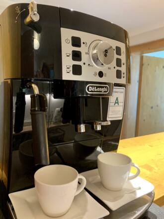 3FD33894-4A4D-41F2-882D-74B9CAEE3B6F