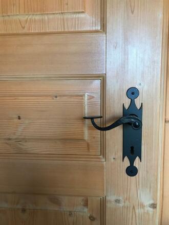 Türen u. Vertäferung aus Allgäuer Fichtenholz