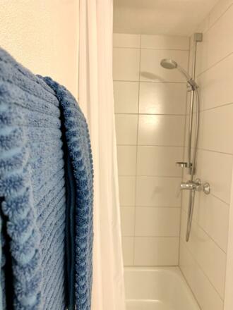 971EC5B3-F1AE-4685-B7ED-193BC278839F