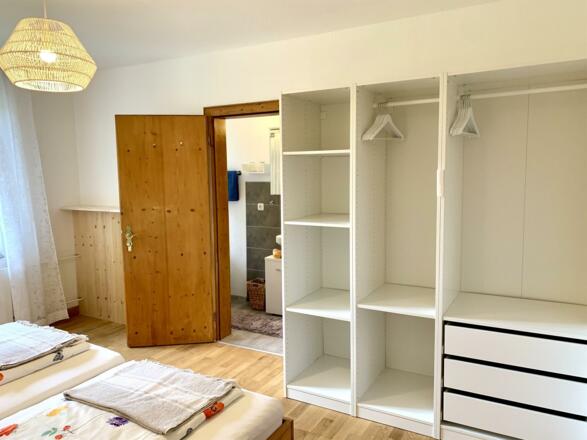 8401F540-AF97-42CE-B283-7CF4872F0825