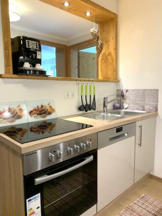 90E727DF-2886-4B8F-97F6-A86424242A16