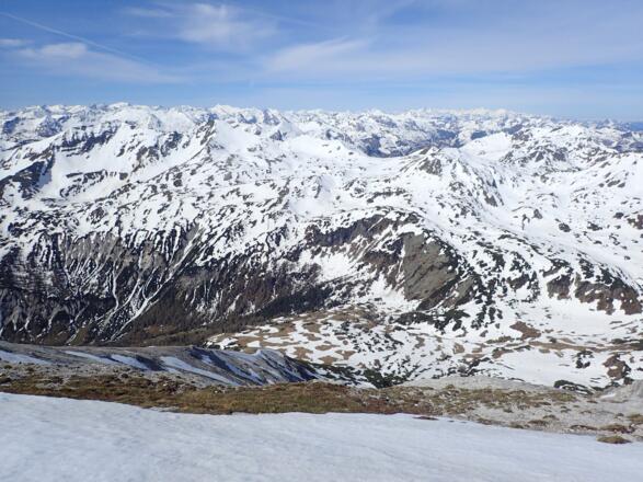 Blick hinüber zu den Radstädter Tauernbergen