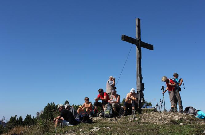 Glückliche Gipfelstürmer:innen