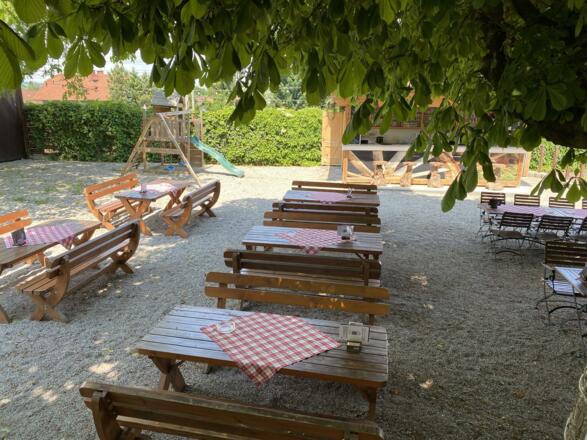 gemütlicher Gastgarten