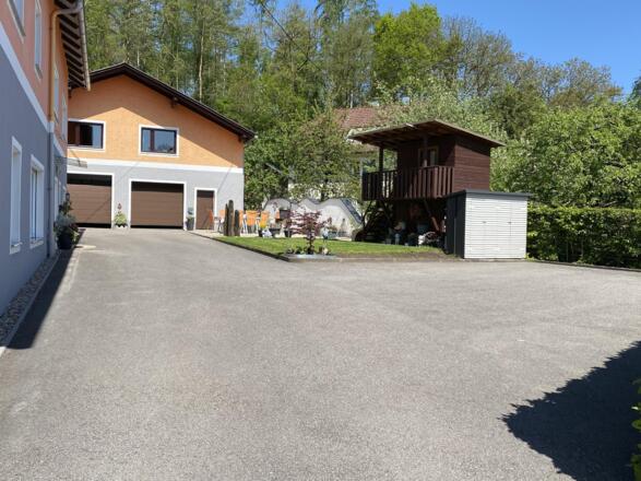 Parkplätze vorhanden