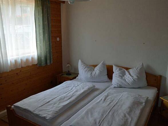 1. Stock_schlafzimmer1