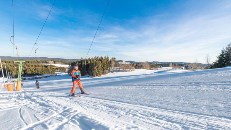 WinterSkifahrenLiebenau02_TVBMuehlviertlerAlmFreistadtLudwigPullirsch.jpg