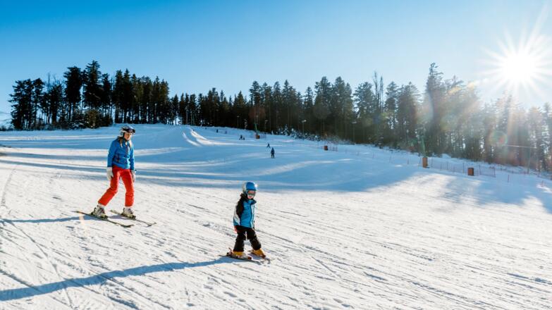 Skifahren in der Wintersportarena Liebenau
