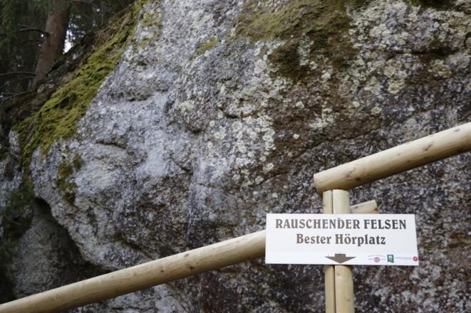 Rauschender Felsen - Bester Hörplatz