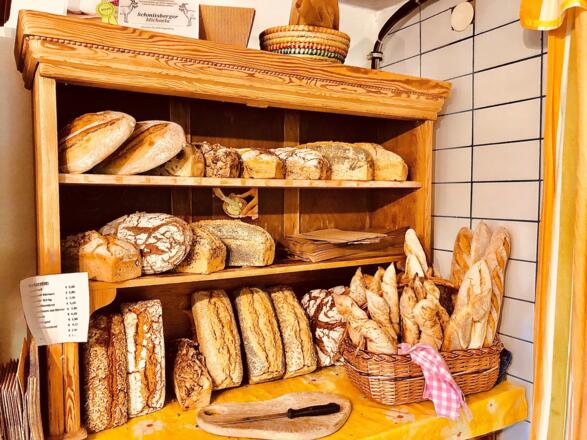 Brot und Gebäck beim Görglgut hinter den Eichen in Hagenberg