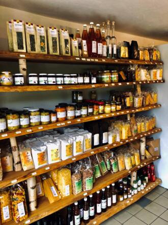 Verkaufsraum vom Görglgut hinter den Eichen in Hagenberg