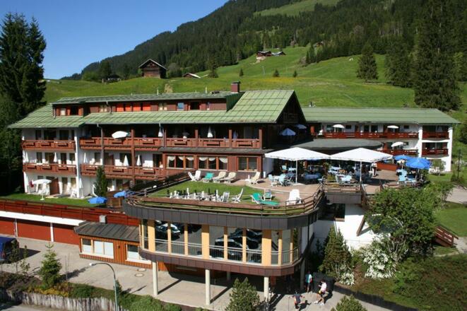 13aw_aussengarten_Wildental__IFA_Hotel_Kleinwalser