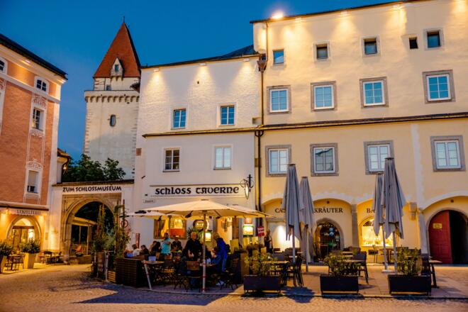 Freistädter Altstadt mit Turm Bergfried vom Schlossmuseum und Foxi's Schlosstaverne
