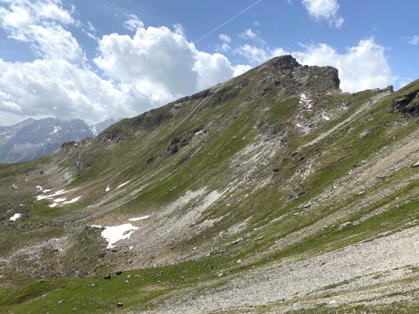 Blick hinüber zur über 2600 m hohen Hammerwand.