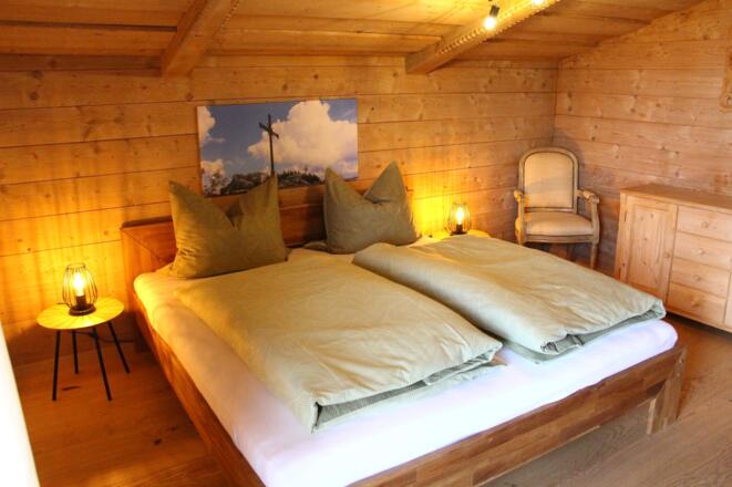 Schlafzimmer Gedererwand