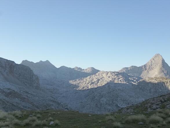 Ausblick zum Selbhorn und Schönfeldspitze