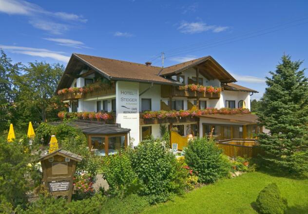 Hotel Steiger - Außenansicht Sommer