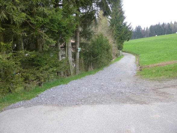 Wegabzweigung in Grünmühl