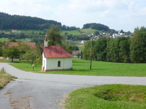 Kapelle in Seign mit Blick nach Elisabethszell