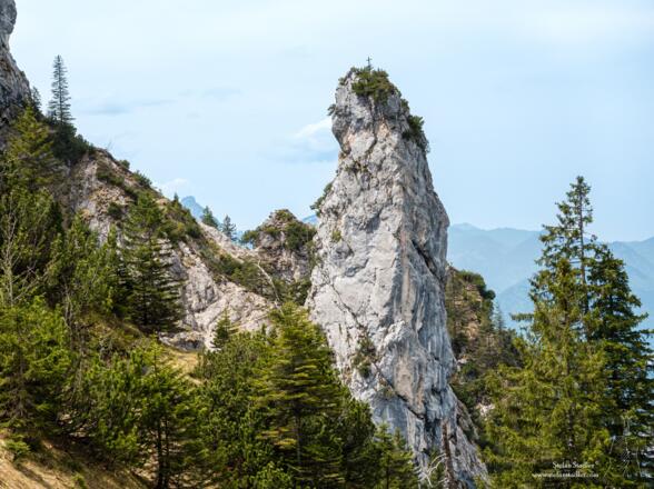 Der Finger ist ein kecker Felsturm am Tegelberg.