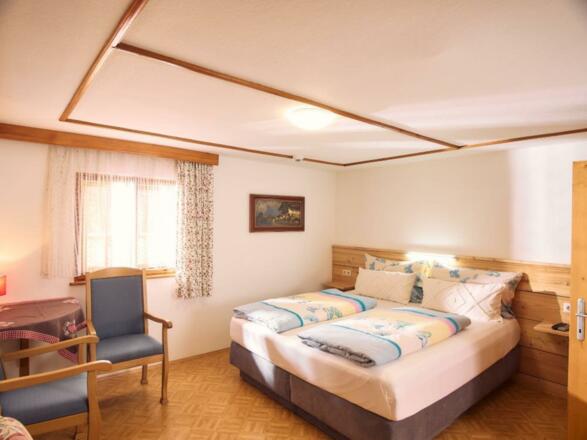 Schlafzimmer 2 klein