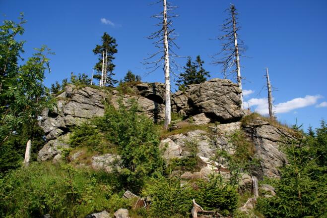 Felsgruppe am Weg zum Waldwiesmarterl