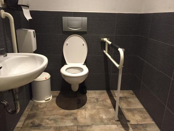 Rolli WC Gasthof Hinterbrühl am See