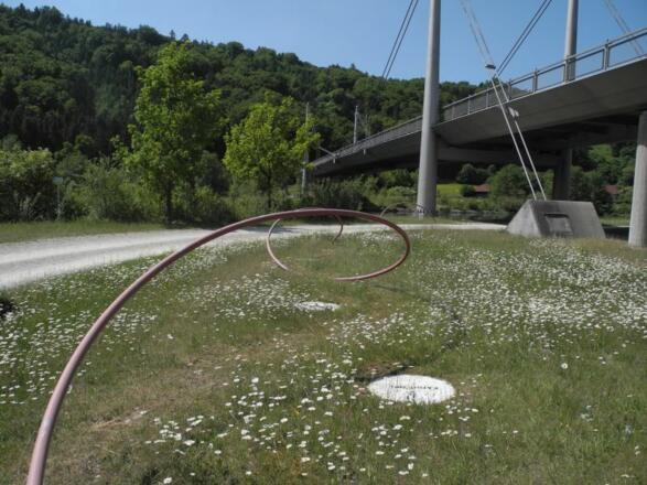 künstlerische Darstellung eines eisenzeitlichen Grabhügelfeldes in Riedenburg-Untereggersberg