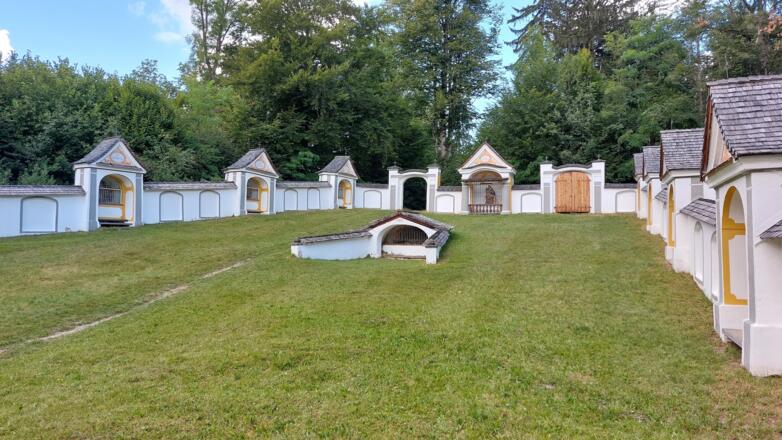 Kreuzweg auf der Biber