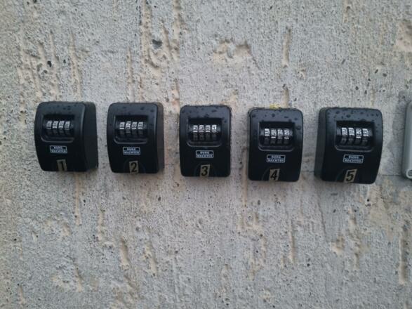 Schluesseltresor- Pension DonauBlick