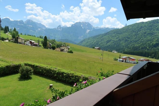 Blick vom Balkon FW Traunstein