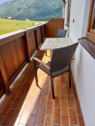 Sitzecke Balkon FW Traunstein.2JPG