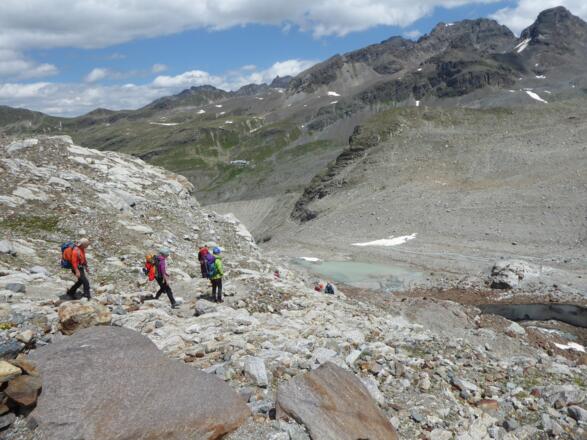 Kurz nach dem Anseilplatz - Auf dem Weg zur Wiesbadener Hütte