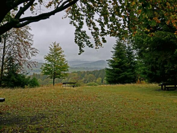Am Heimatatblick, heute etwas trübe Aussicht