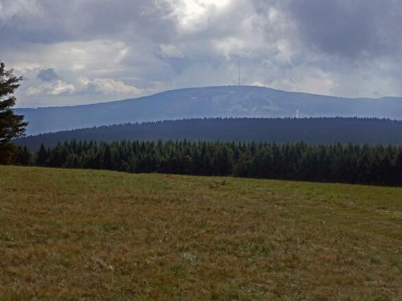 Blick zum Kreuzberg
