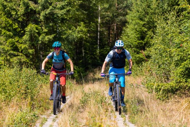 Mit Vorsicht zu genießen: die Löcher des Kolonnenweges