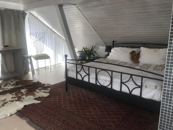 A0D251E8-1ABE-486A-9991-0472BEE3D25B