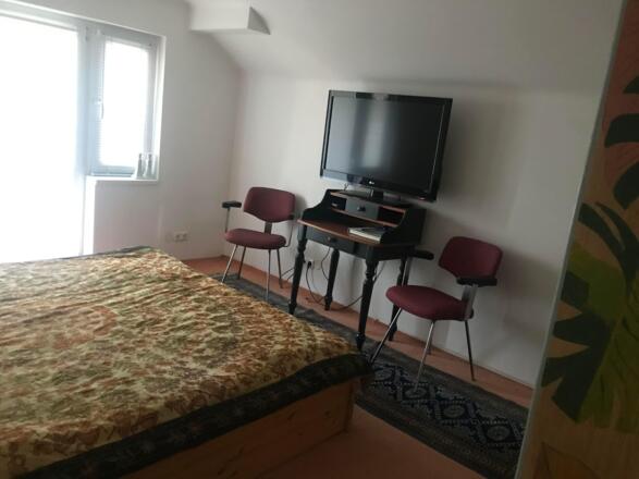 3D75CF7F-72AE-4504-AF6D-2DBF00AAB129