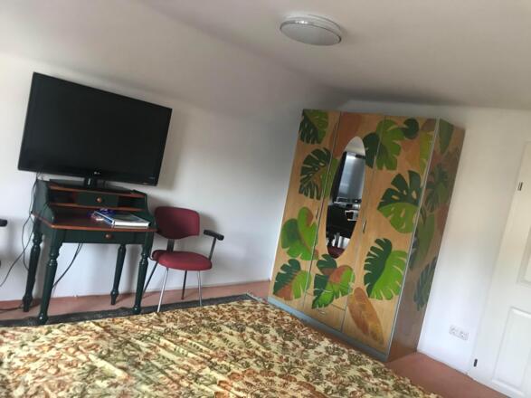 28123F25-7874-45A0-9E13-0667D2300A6D