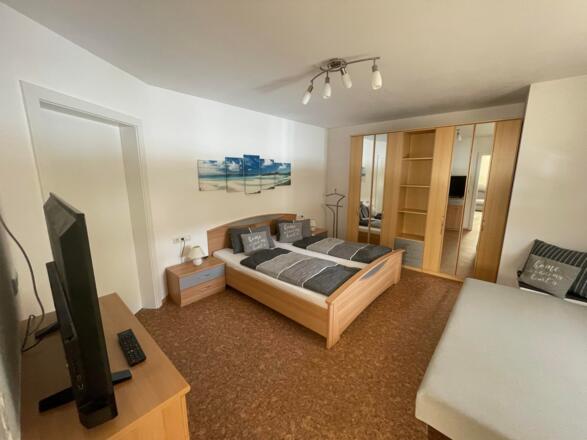 Schlafzimmer (groß)